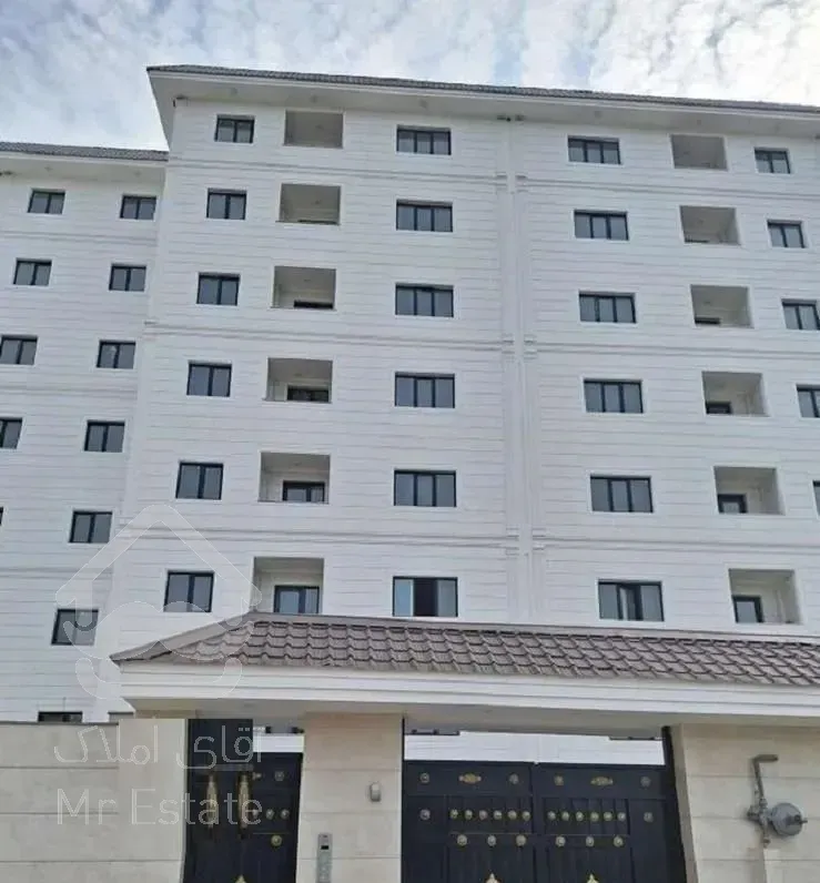 واحد 100متر نوساز کلید نخورده ویو