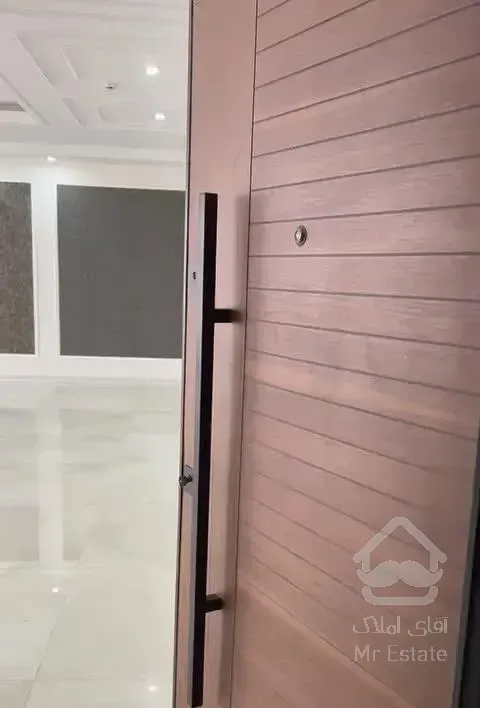 آپارتمان ۲۳۰ متری/هاشمیه/ صفر/لوکس