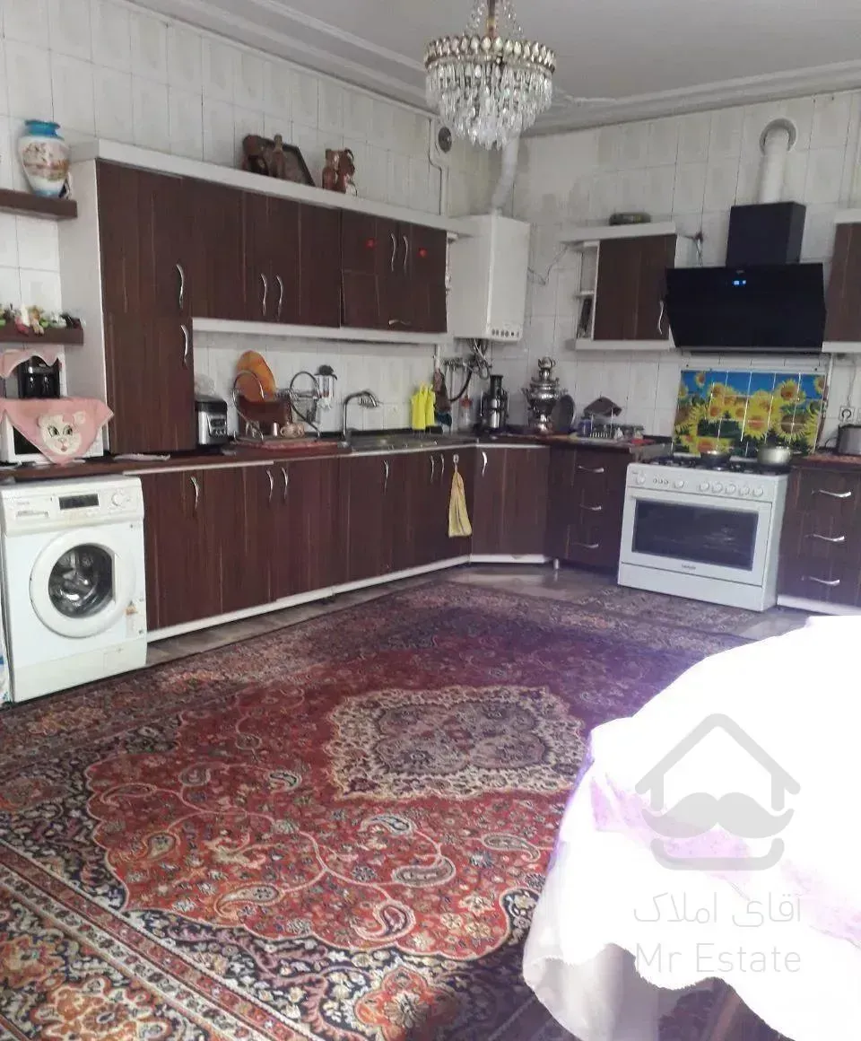 واحد ۲۴۰ متری گلستان