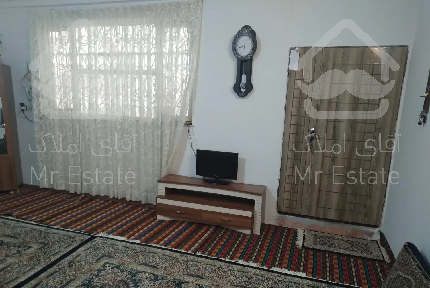 منزل طبقه اول پر نور دلباز