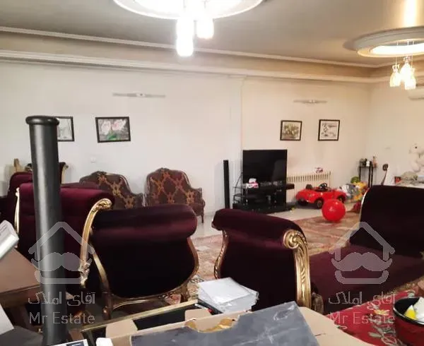 نورگیر .روبروی پارک ملت.معلم یک