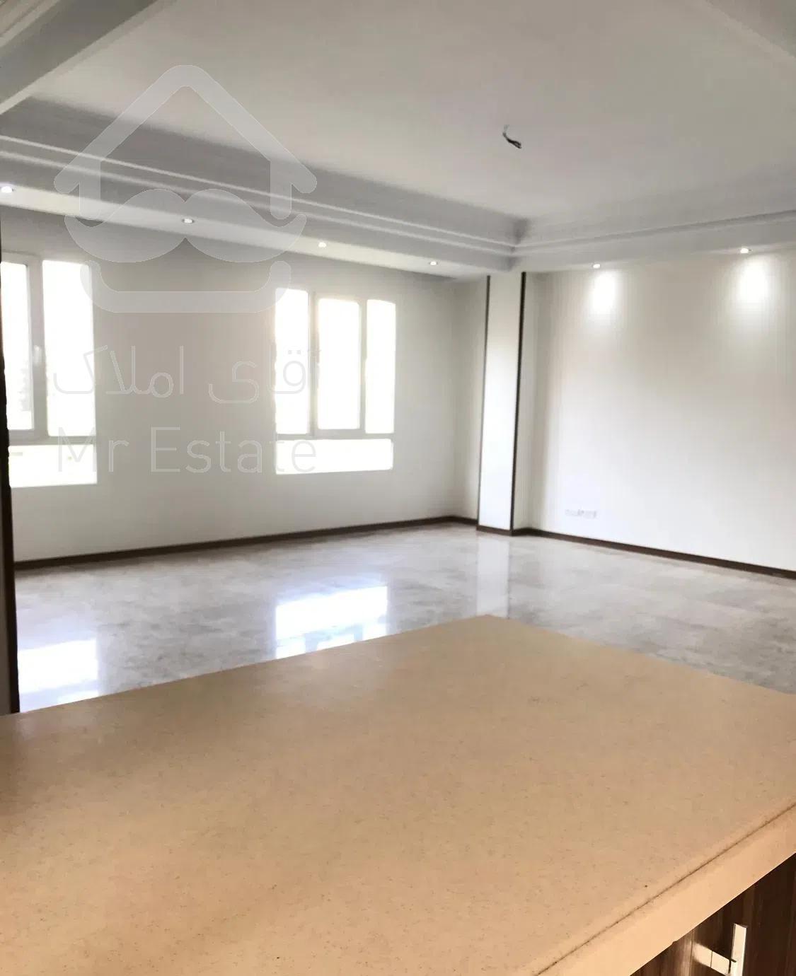 کردستان جانبازان ۱۰۵ متری با دو پارکینگ سندی