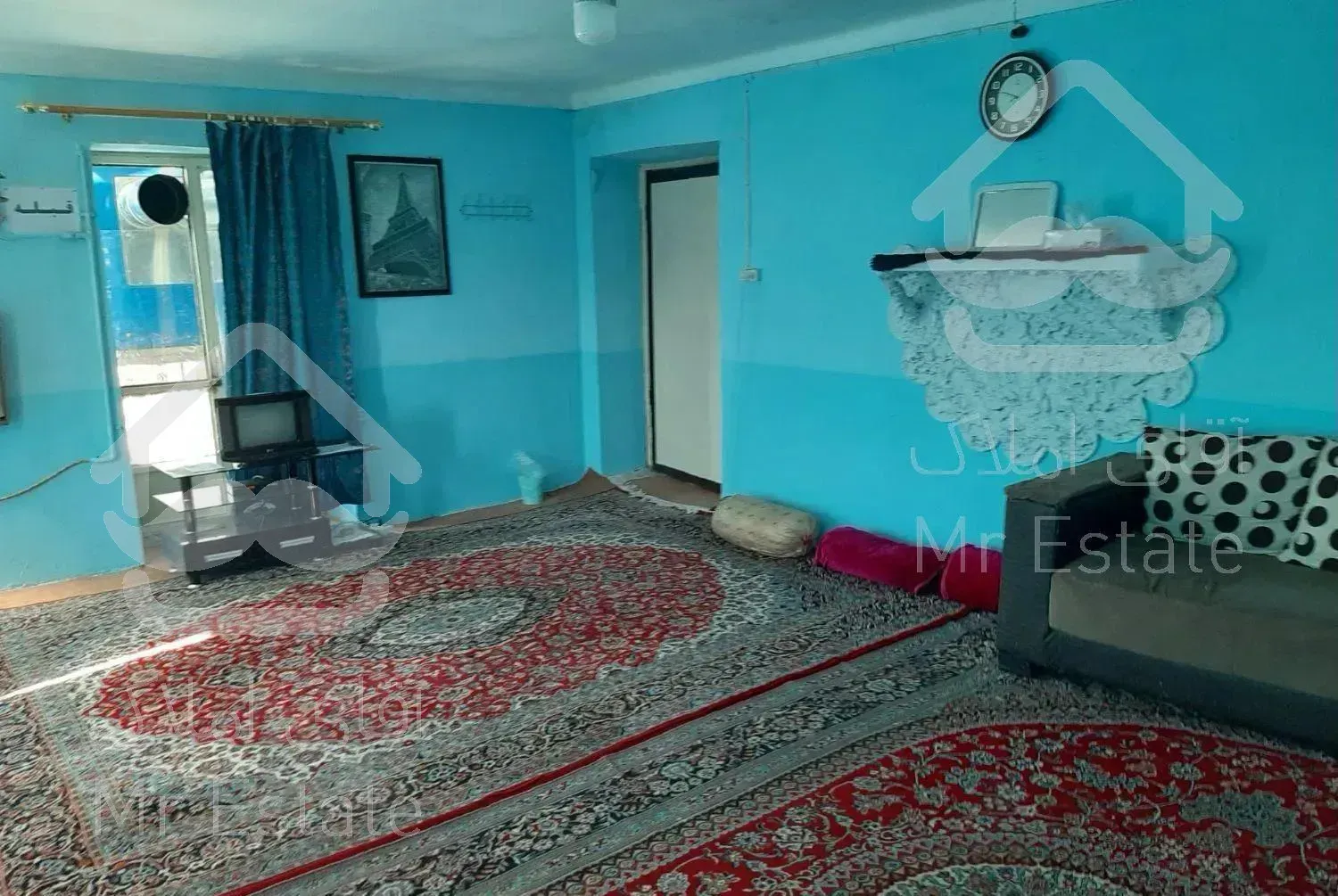 منزل مسافر با حیاط و پارکینگ