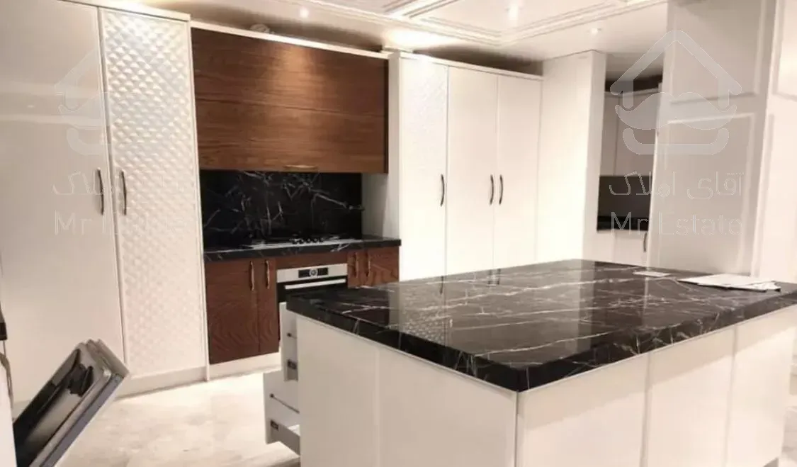 ۱۹۰ متر/۳خواب/۲پارکینگ/ویو ابدی