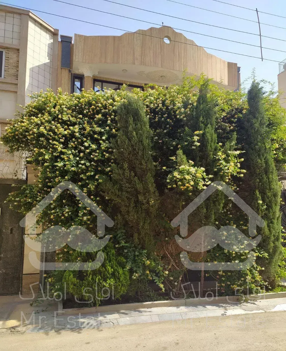 ۱۴۰متر کابینت mdf.سه کمد دیواری بزرگ .دوویترین.