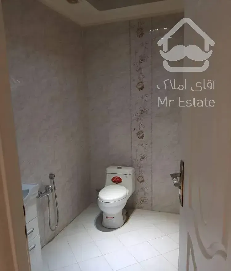 ١٠٠متربسیار شیک و خوش نقشه غربیهاى تهرانپارس