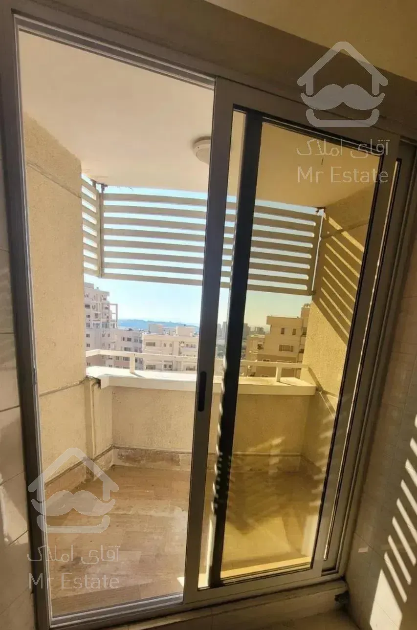 اپارتمان ۱۵۰متری۳خواب دریاچه چیتگر