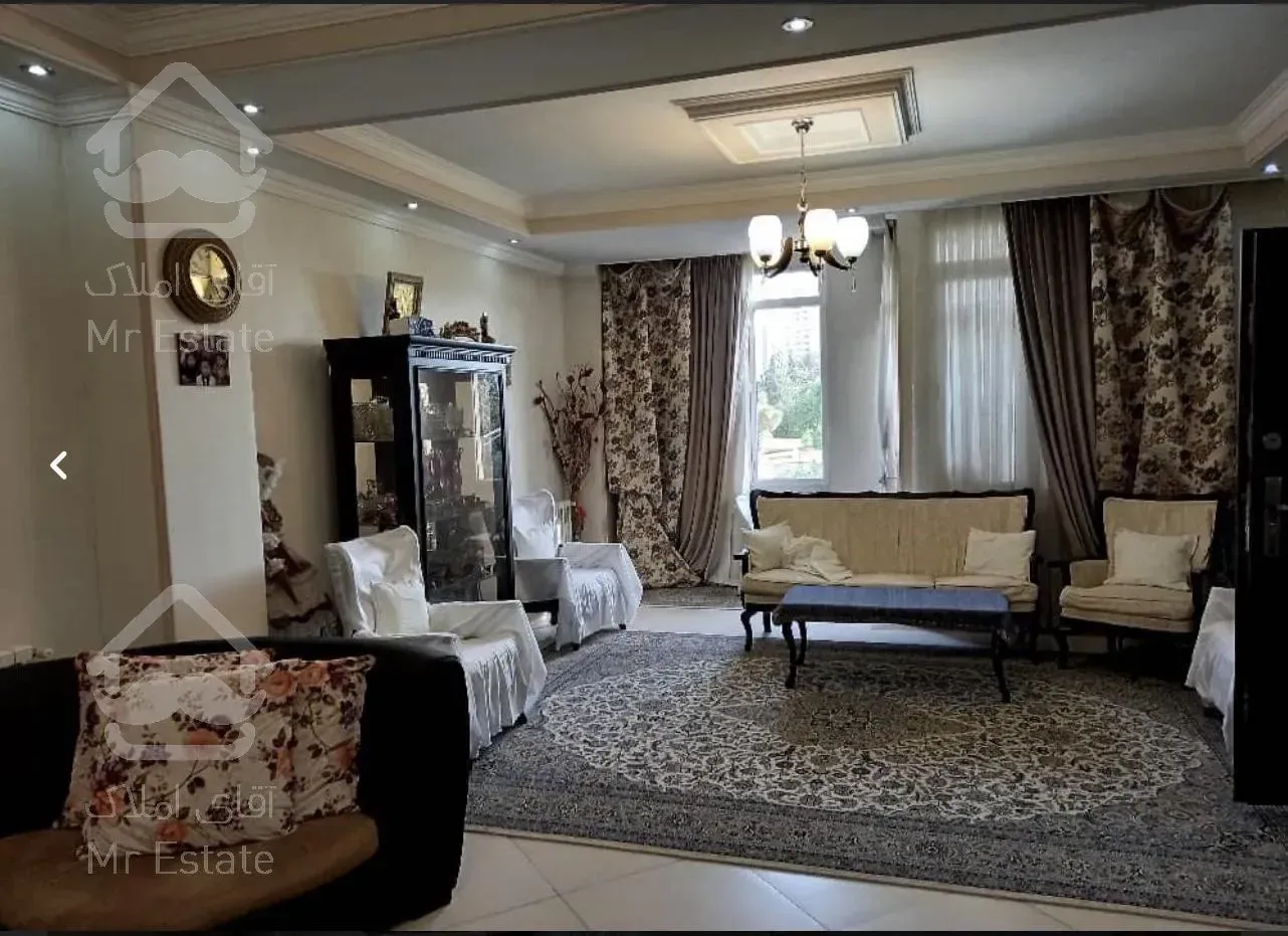 فروش ۳ طبقه /بازسازی شده/۲خواب/دهکده المپیک