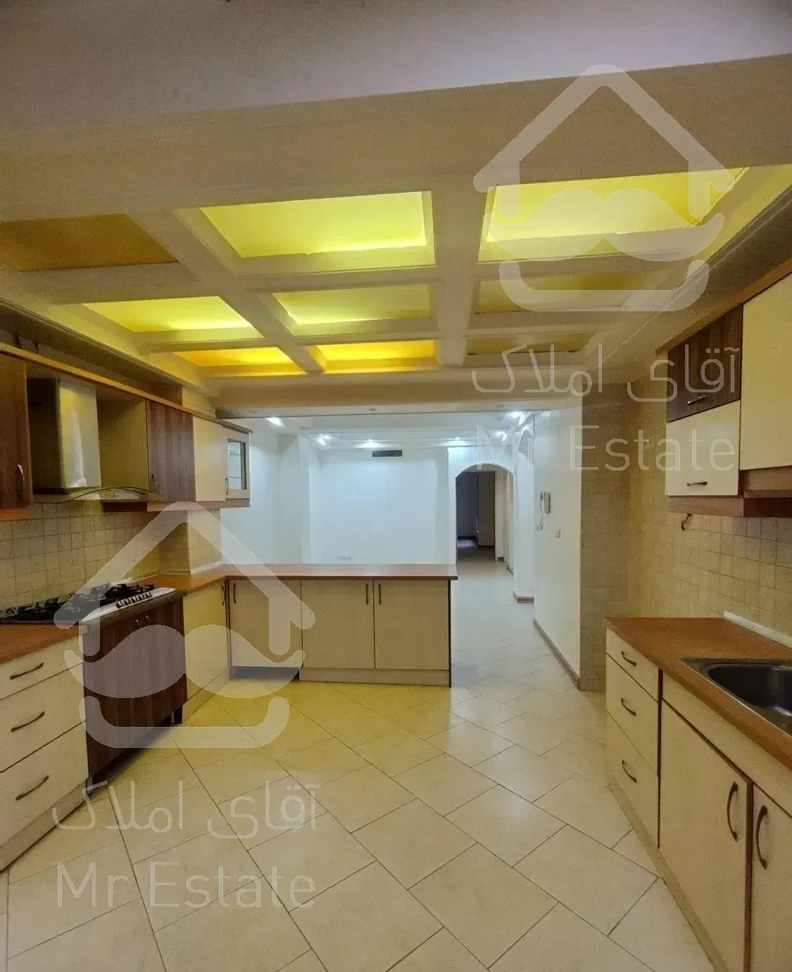 ۱۷۷ متر سه خوابه لوکیشن  جردن خوش نقشه