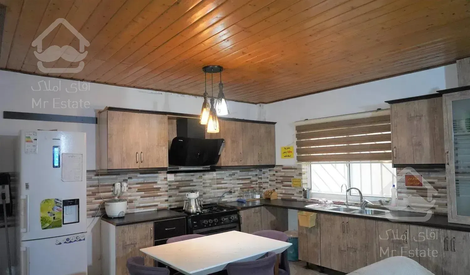 ویلا دوخوابه دوبلکس استخردار کوی افشین