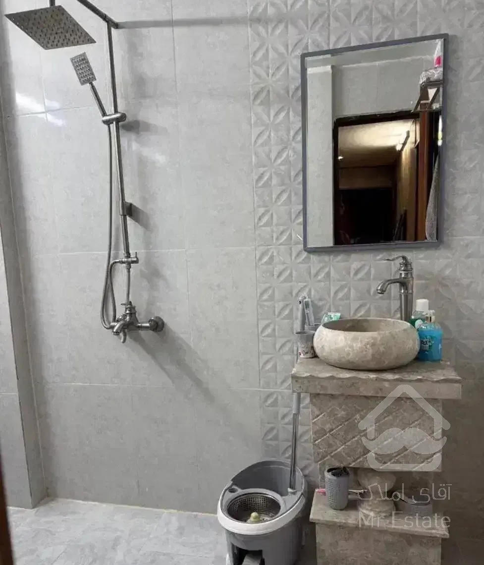 ۱۳۰ متری / سه خواب / آزادشهر