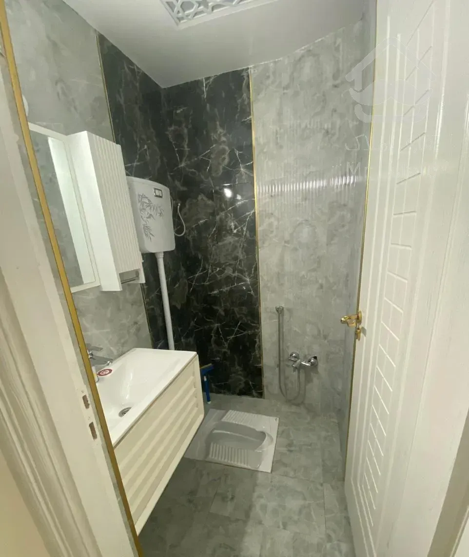 آپارتمان۱۴۵متری/۳خواب /خیابان بهار /دونبش