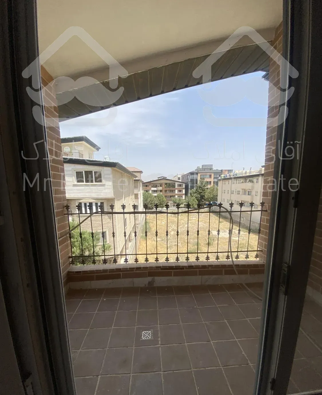 آپارتمان ۱۰۵ متری فاز۱ مهرشهر