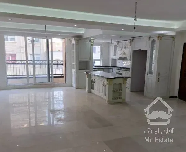 ۱۴۵ متر کلید نخورده آفتاب گیر در گلناز جنوبی