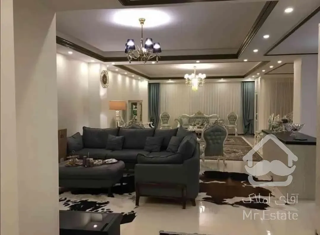 جردن 200 متر 3 خوابه 2 پارکینگ