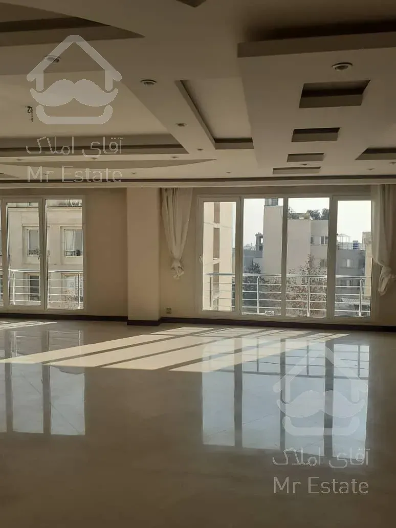 اجاره و رهن آپارتمان زعفرانیه 300  متر شیک