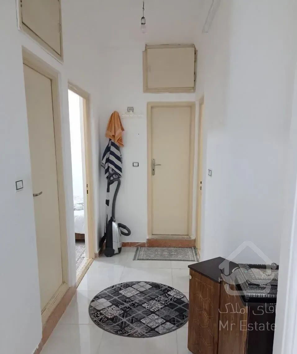 اجاره ۳واحدی طبقه دوم در ولیعصر خ ساری