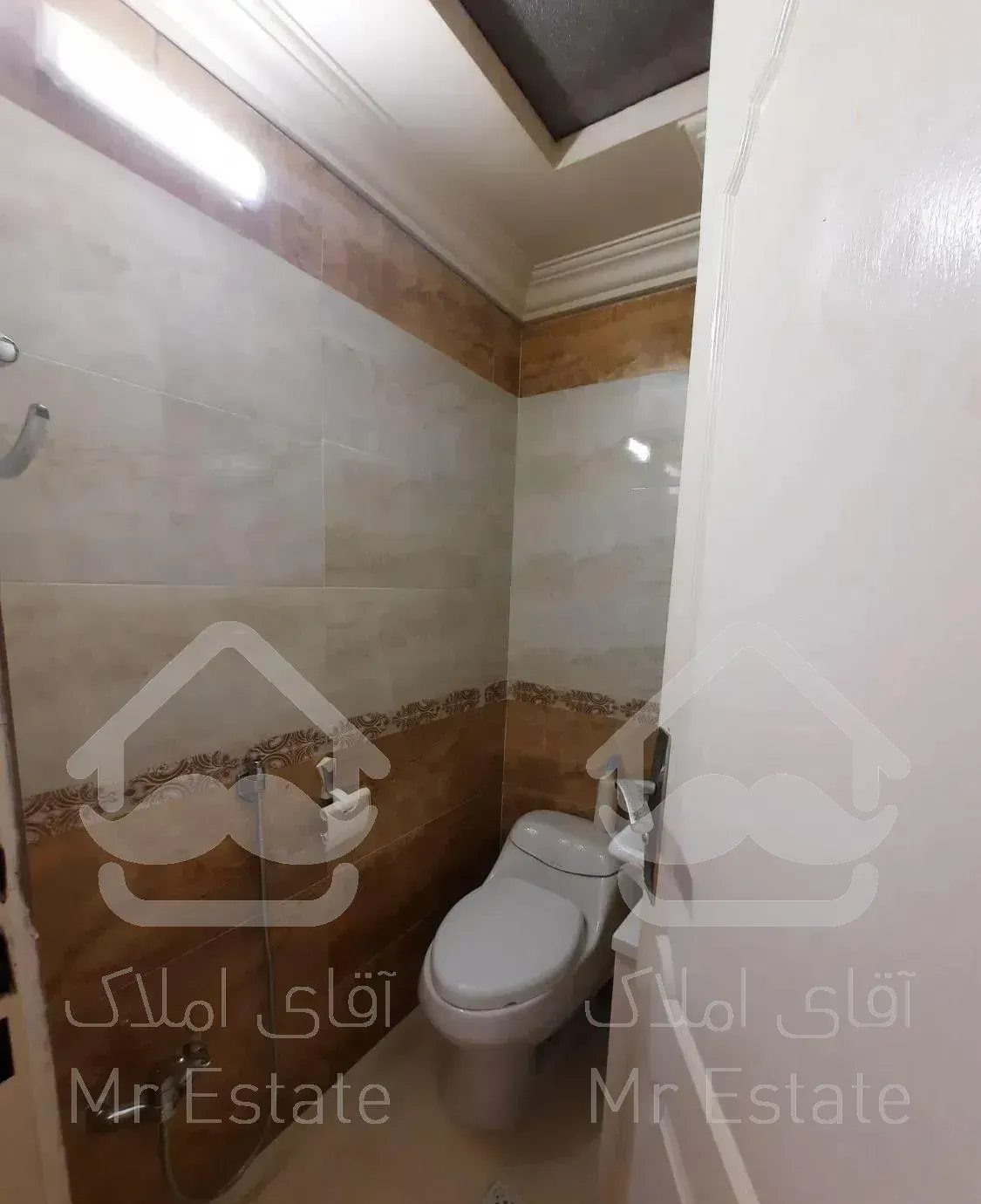 ۹۰ متر مسکونی