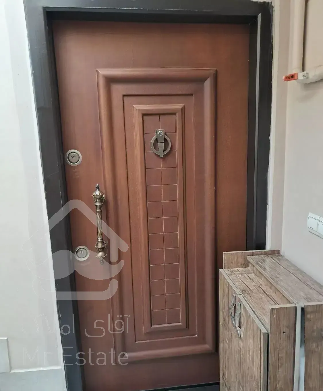 هفت تیر ۱۱ طبقه ۴ موقعیت مکانی خوب .