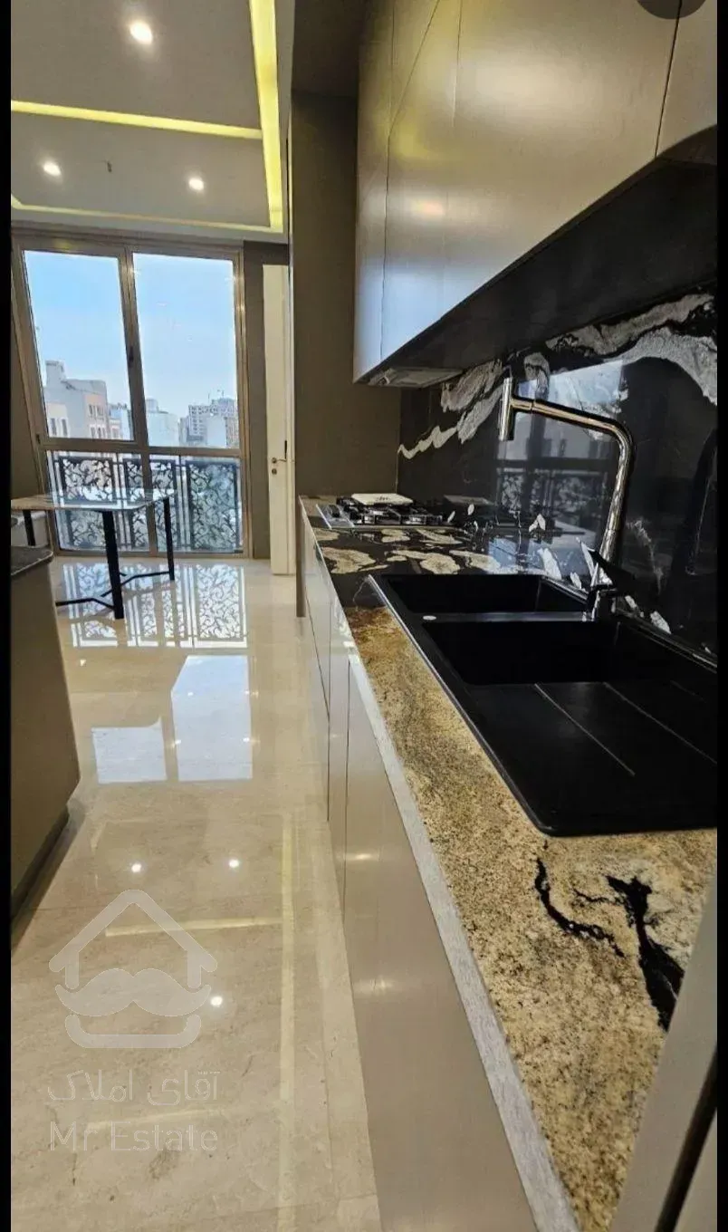 اجاره آپارتمان ۳۷۰ متری ۴ خوابه در ونک