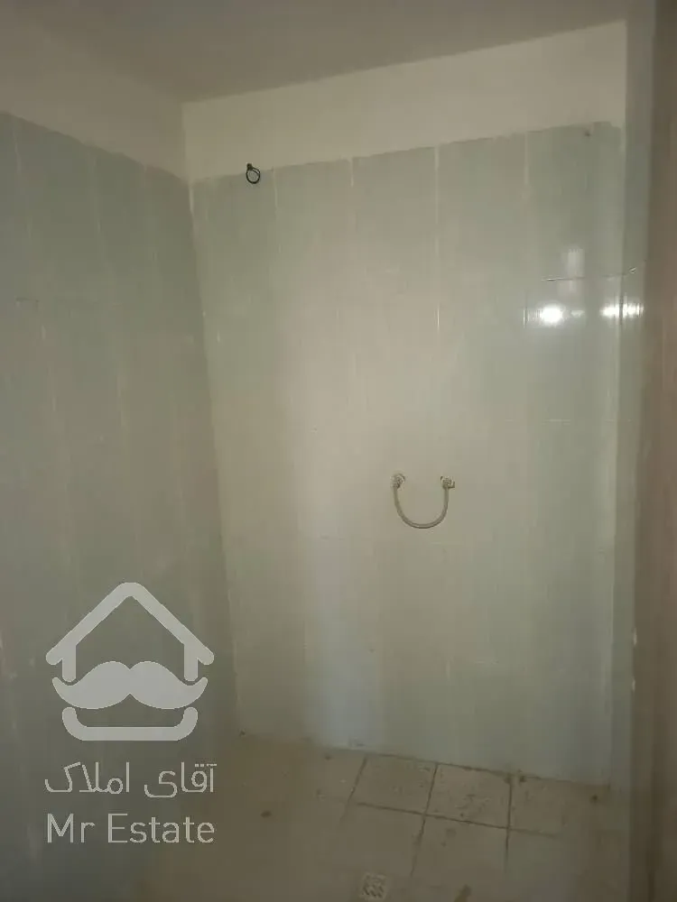 پرند   ۸۲ متر ۲ خواب پارکینگ و انباری