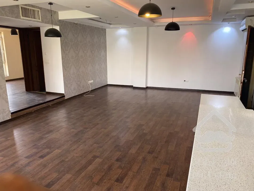 آپارتمان ۱۱۰ متری واقع در سعادت آباد