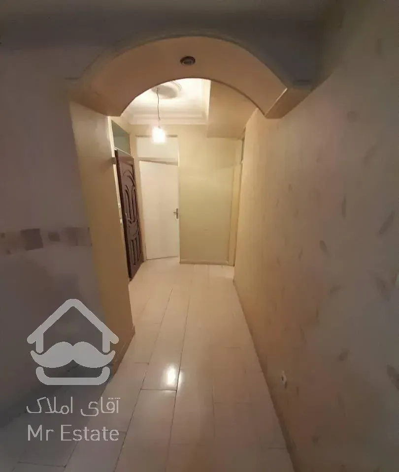 ۹۲متری*طبقه دوم سندی*تخلیه*بلوار پاستور آژیده