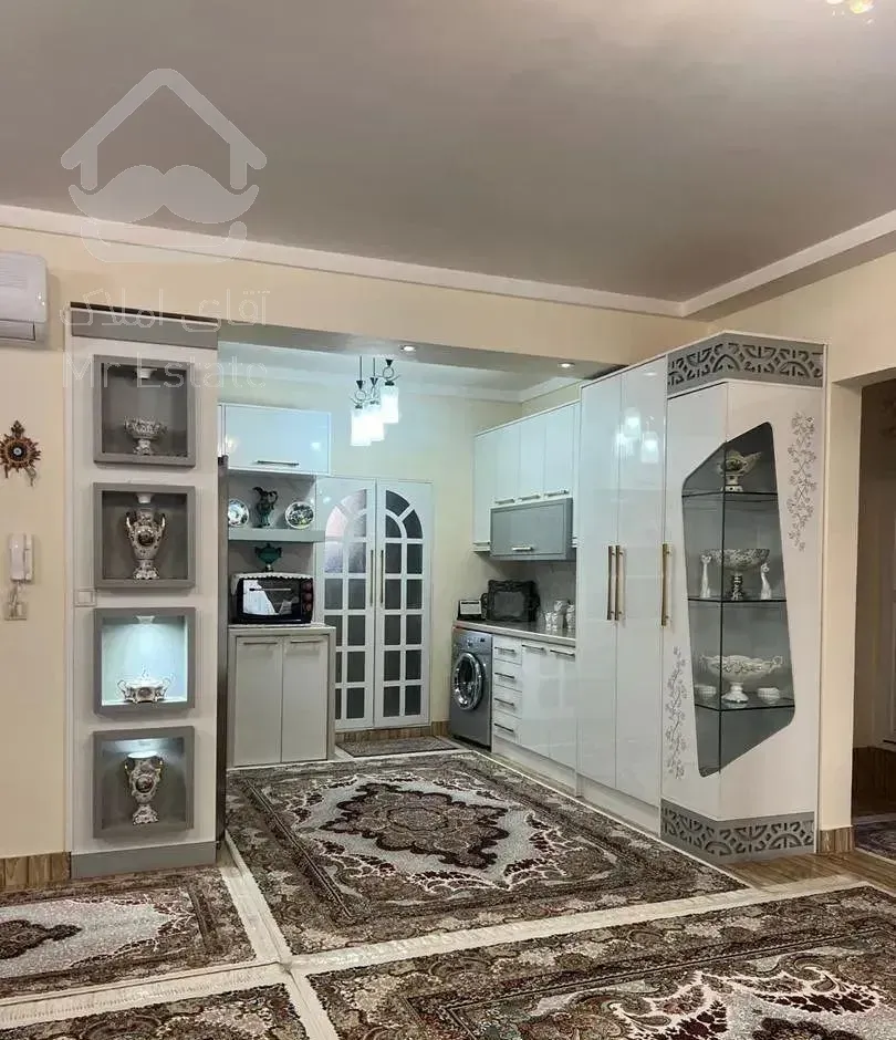 فروش ساختمان2طبقه باسنددربهترین لوکیشن محمودآباد