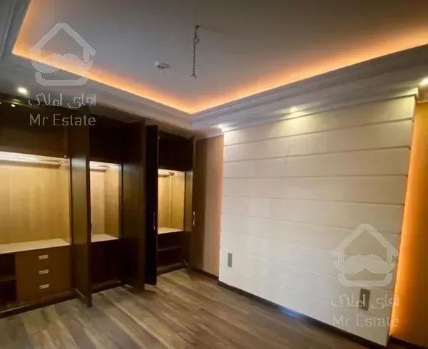 کامرانیه ۲۰۰ متر ۳ خواب ۳ پارکینگ سندی