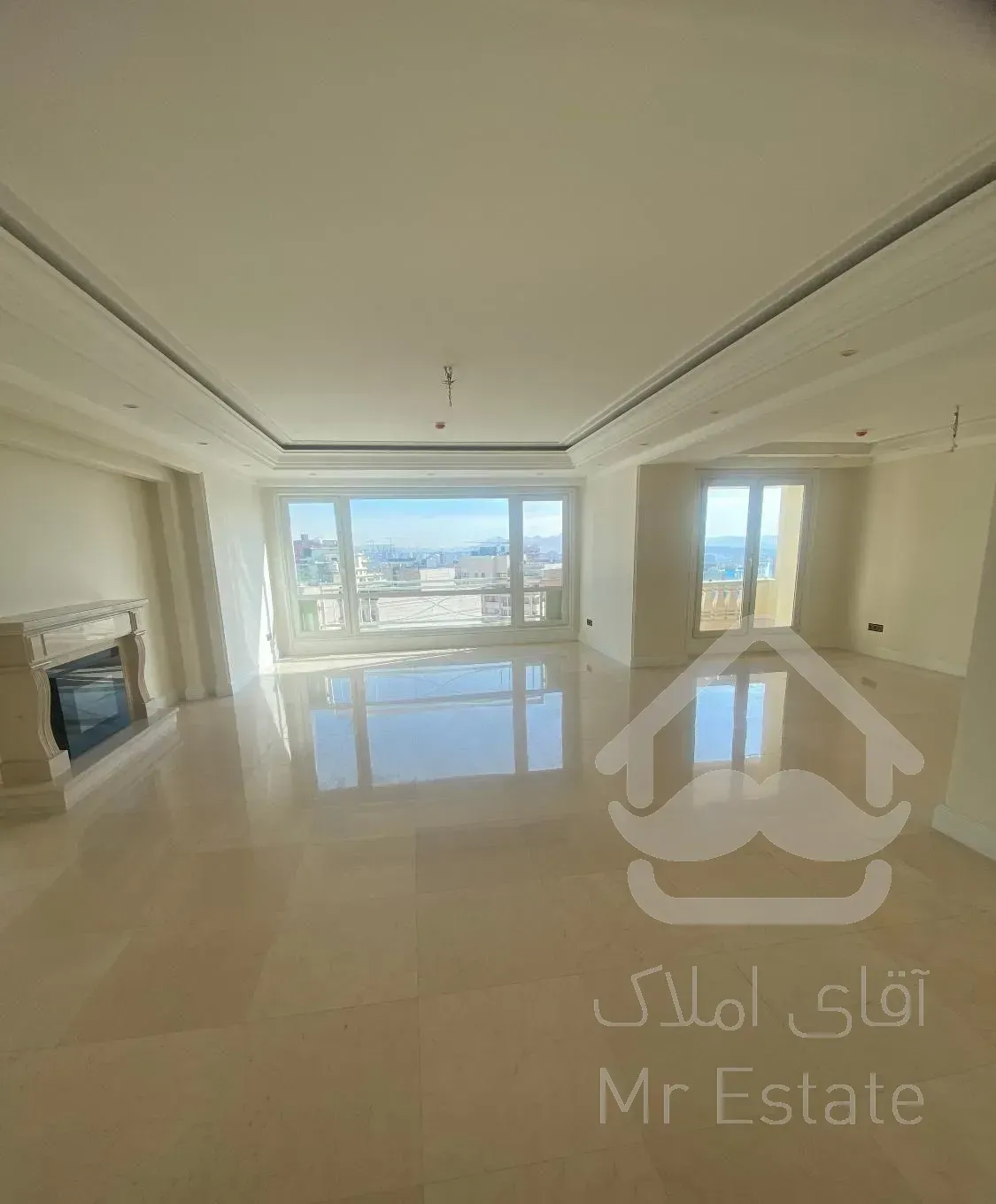 آجودانیه/۱۶۵متر/طبقه۷/غرق نور/ویو ابدی و رویایی