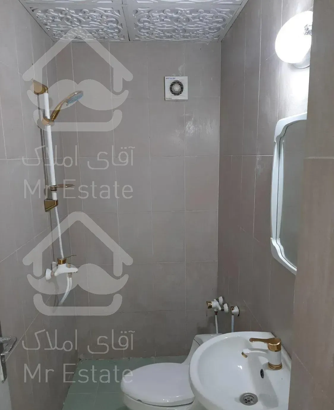 آپارتمان۹۰متری در پرند فاز۴ جنب ایستگاه مترو