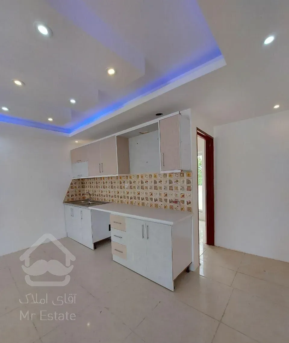 ویلا باغچه همکف 210 متری شهرکی سندتک‌برگ