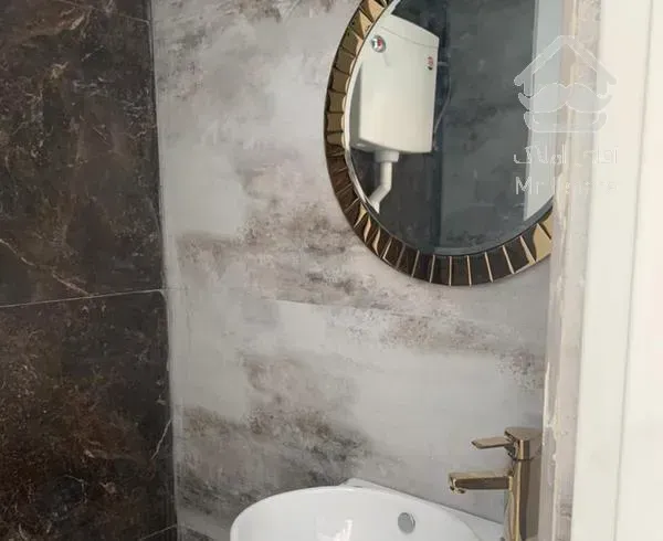 105 متر پونک / سه خواب / کلید نخورده /نفت