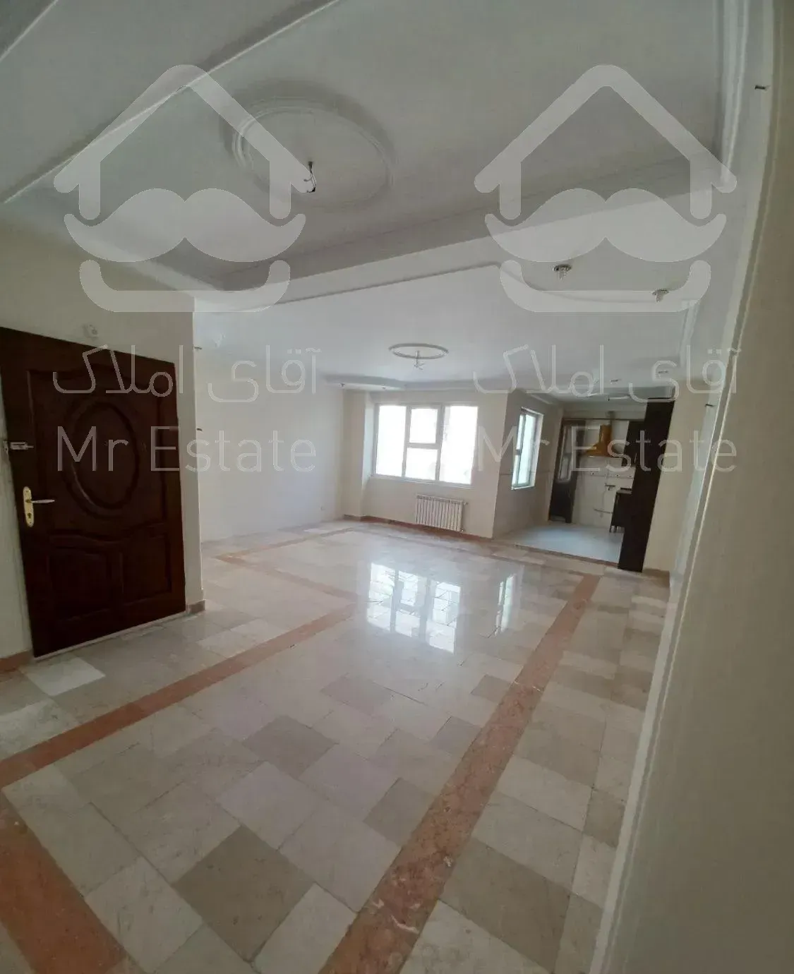 ۹۵متر،شمال میدان ولیعصر