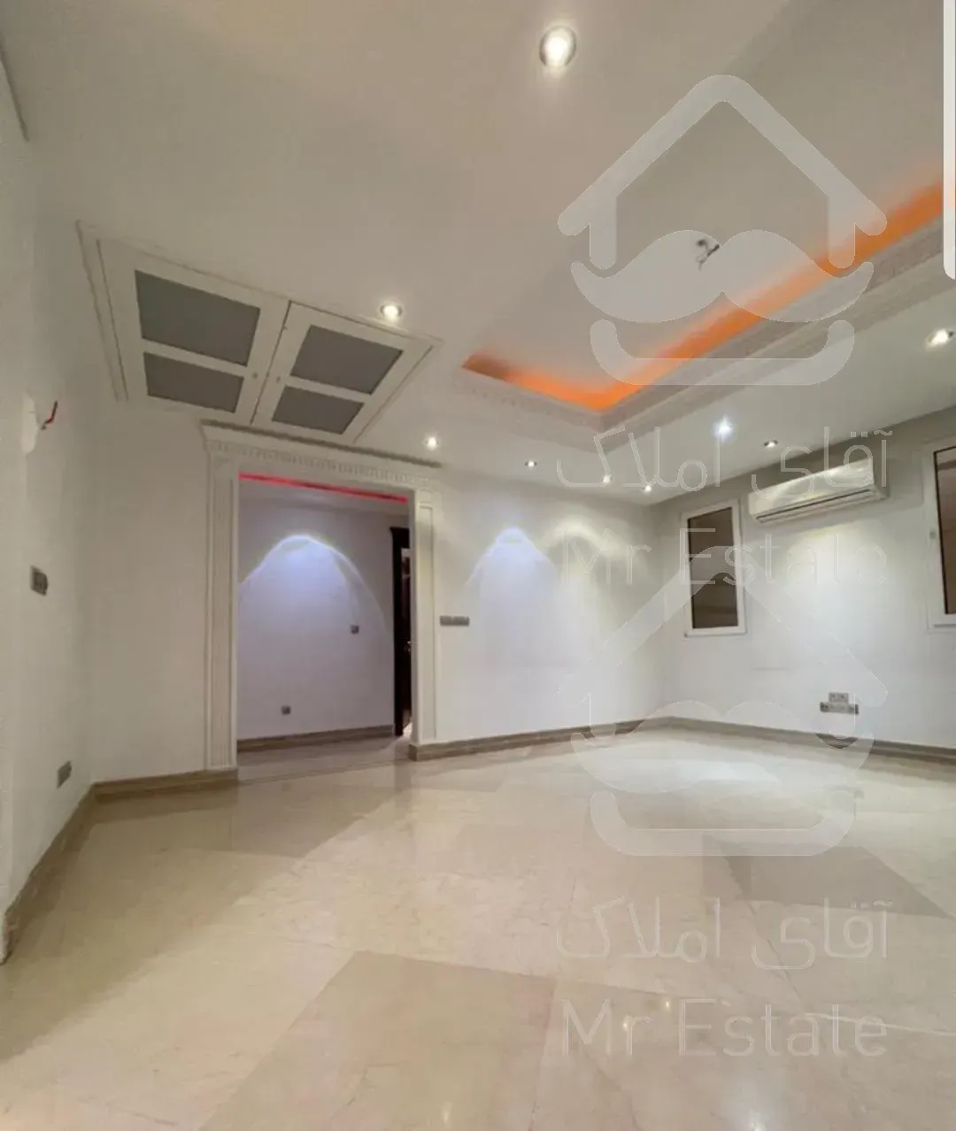 فروش ملک مستغلاتی نوساز بصورت یکجا سه طبقه تک واحدی قابل معاوضه با کلنگی در منطقه