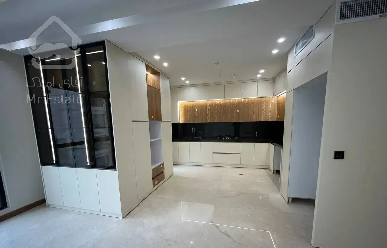 آپارتمان ۱۷۵متری ژورنالی فول صفر مدرس (قبل فرهنگ)