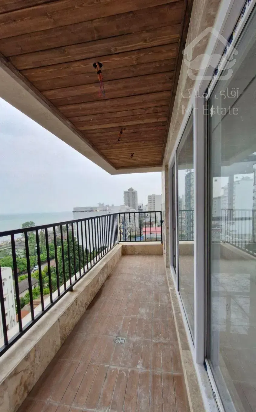 آپارتمان ۱۳۰ متر ویو بی نظیر دریا کریم آباد