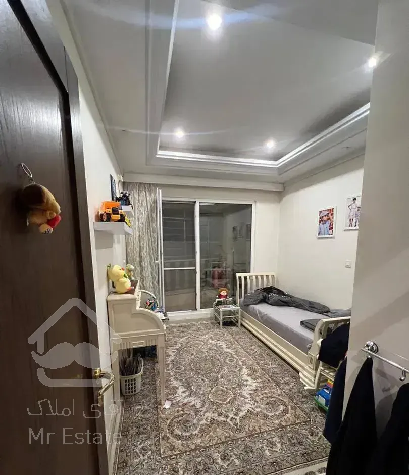 فروش واحد لوکس  / ۱۷۰ متری در محمودیه / ۳ پارکینگ