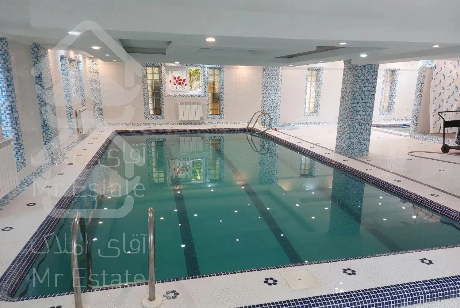 ویلا ۵خواب استخردار جکوزی شهرکی جنگلی مبله