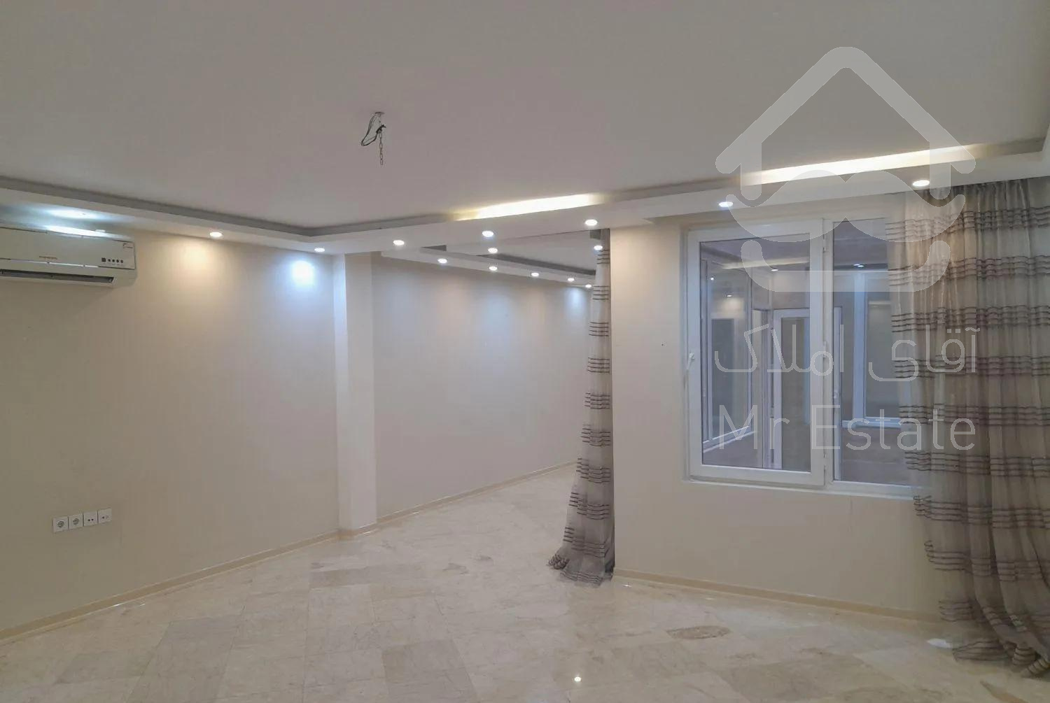 ۱۰۱ متر / ۲ خواب / حیاط خلوت مسقف / فول امکانات