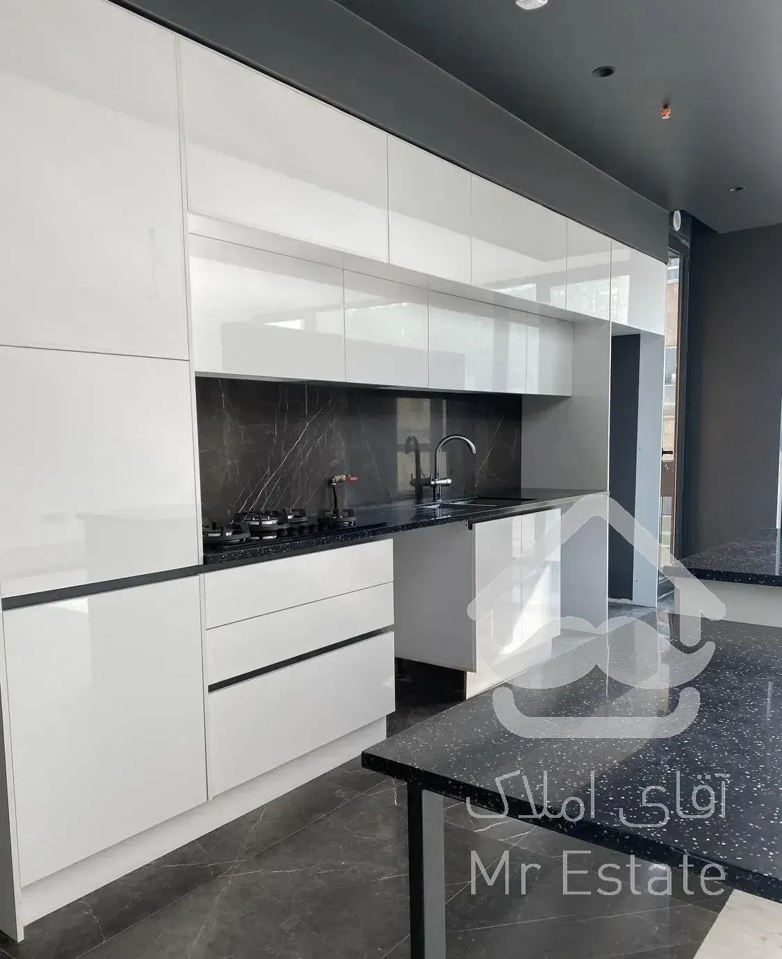 ۱۳۰ متر آپارتمان ۲ خواب