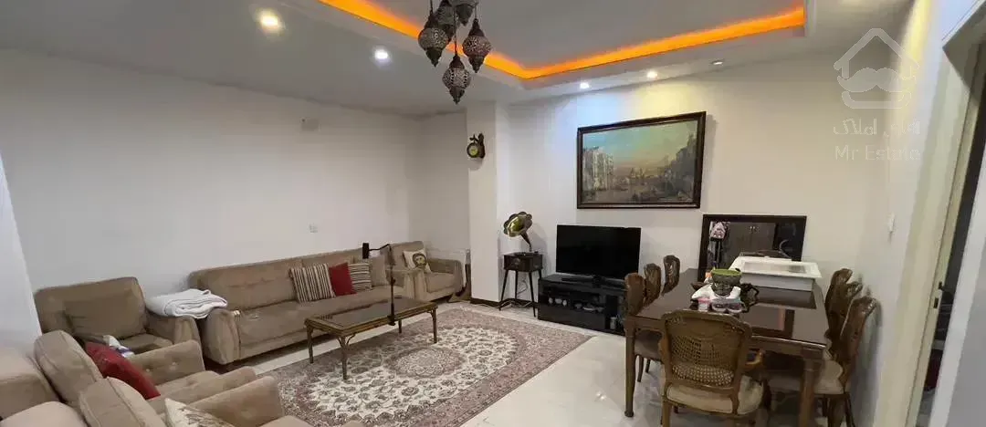 80متر/2خواب/اسانسوردار/بی بدیل در نور و نقشه