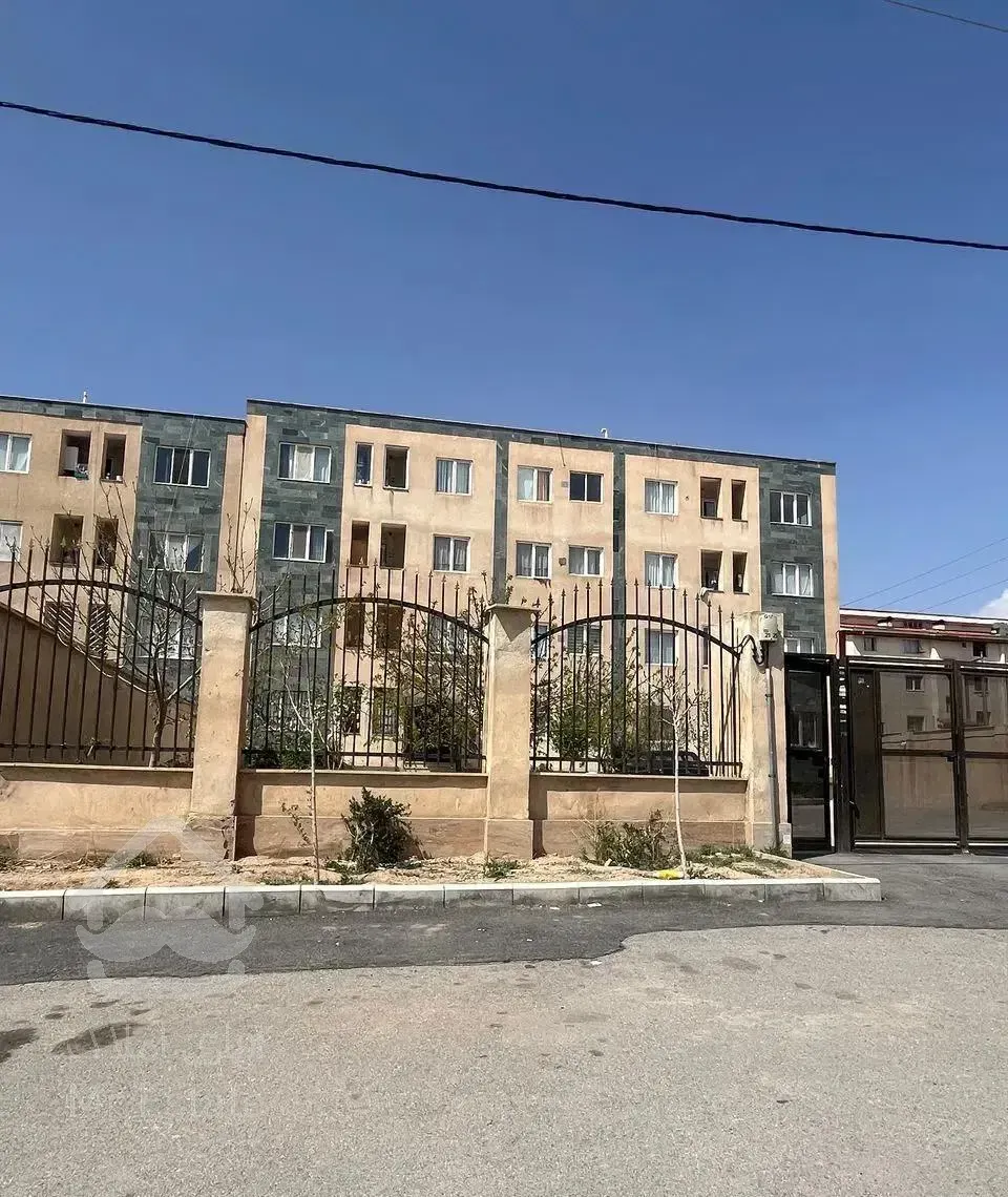 رهن آپارتمان فول انتهای خ سپاه گیلاوند