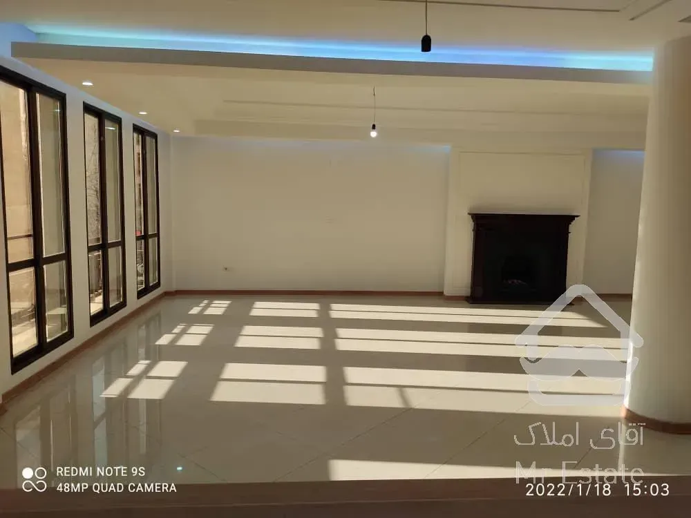 اجاره و رهن آپارتمان زعفرانیه 200  متر شیک