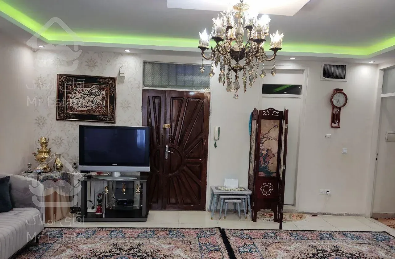 85 متری درختی آپارتمان مسکونی تجاری