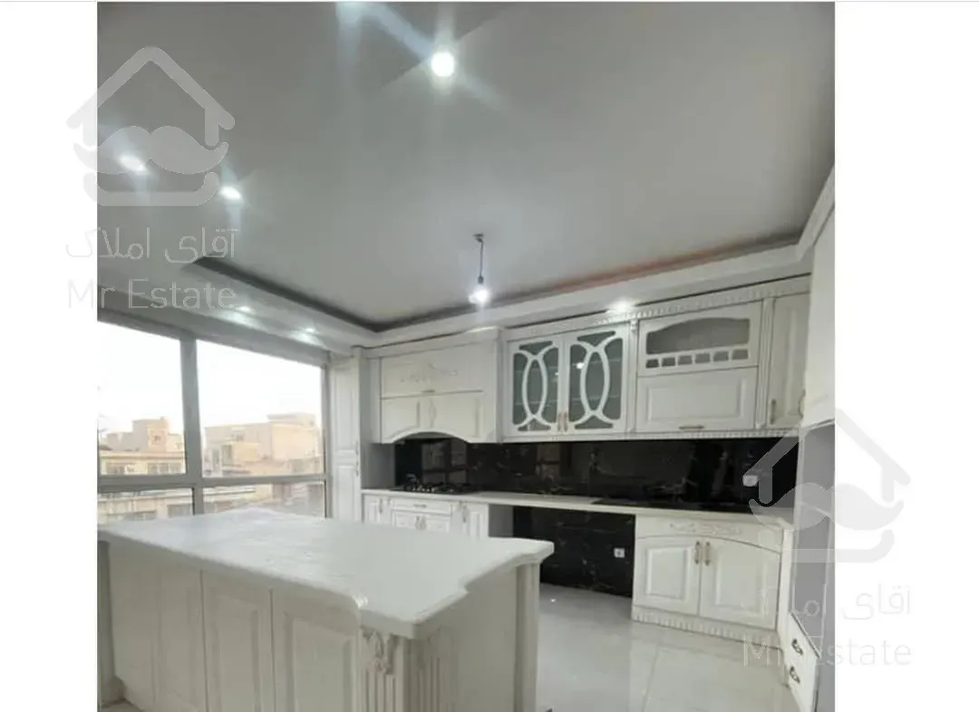 ۱۱۰ متر // تک واحدی // خوش نقشه // نور جنوب