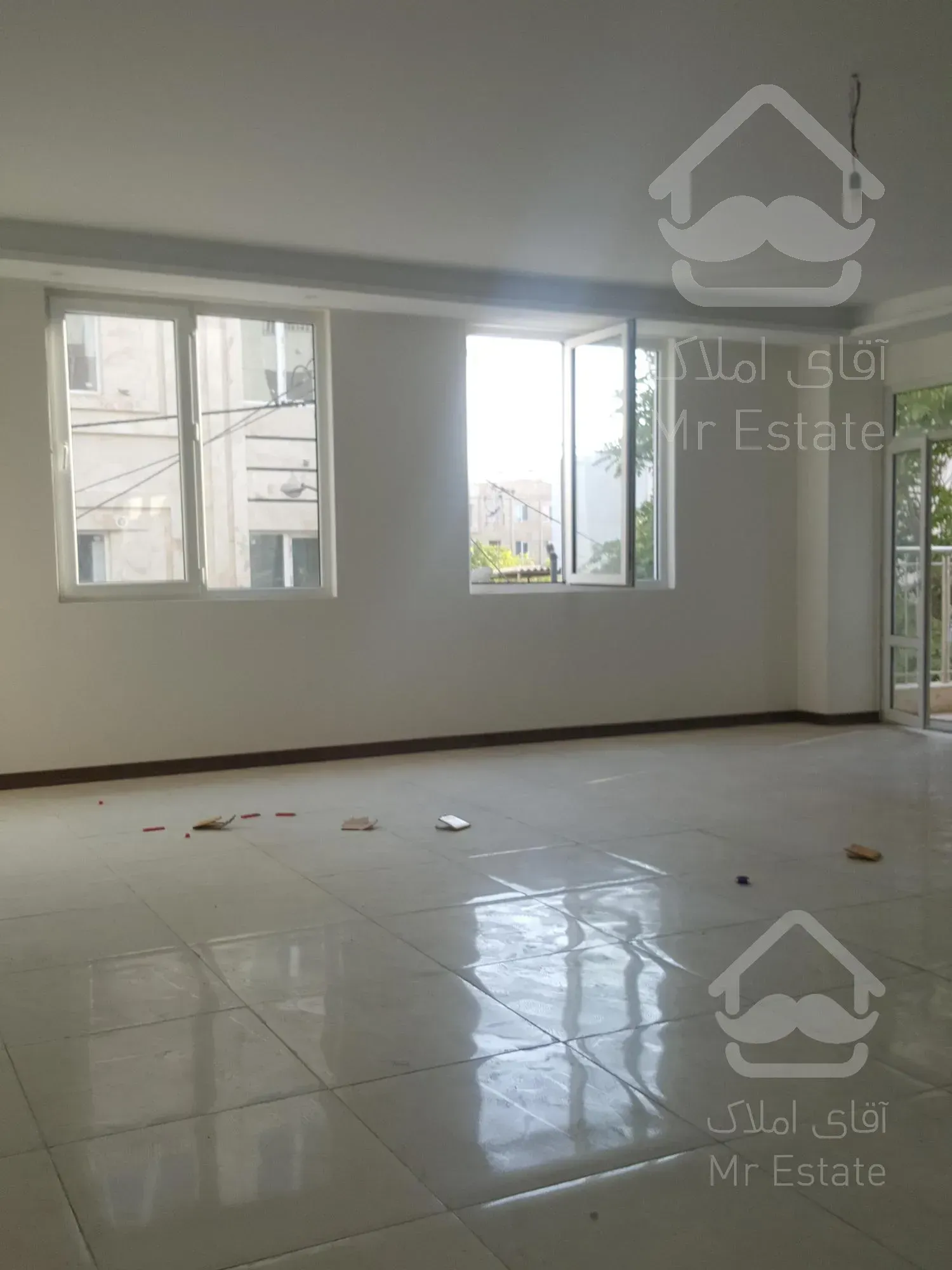 ۱۱۰متر/ویلاشهر/راه‌اهن/دهکده/دریاچه‌چیتگر۲۲