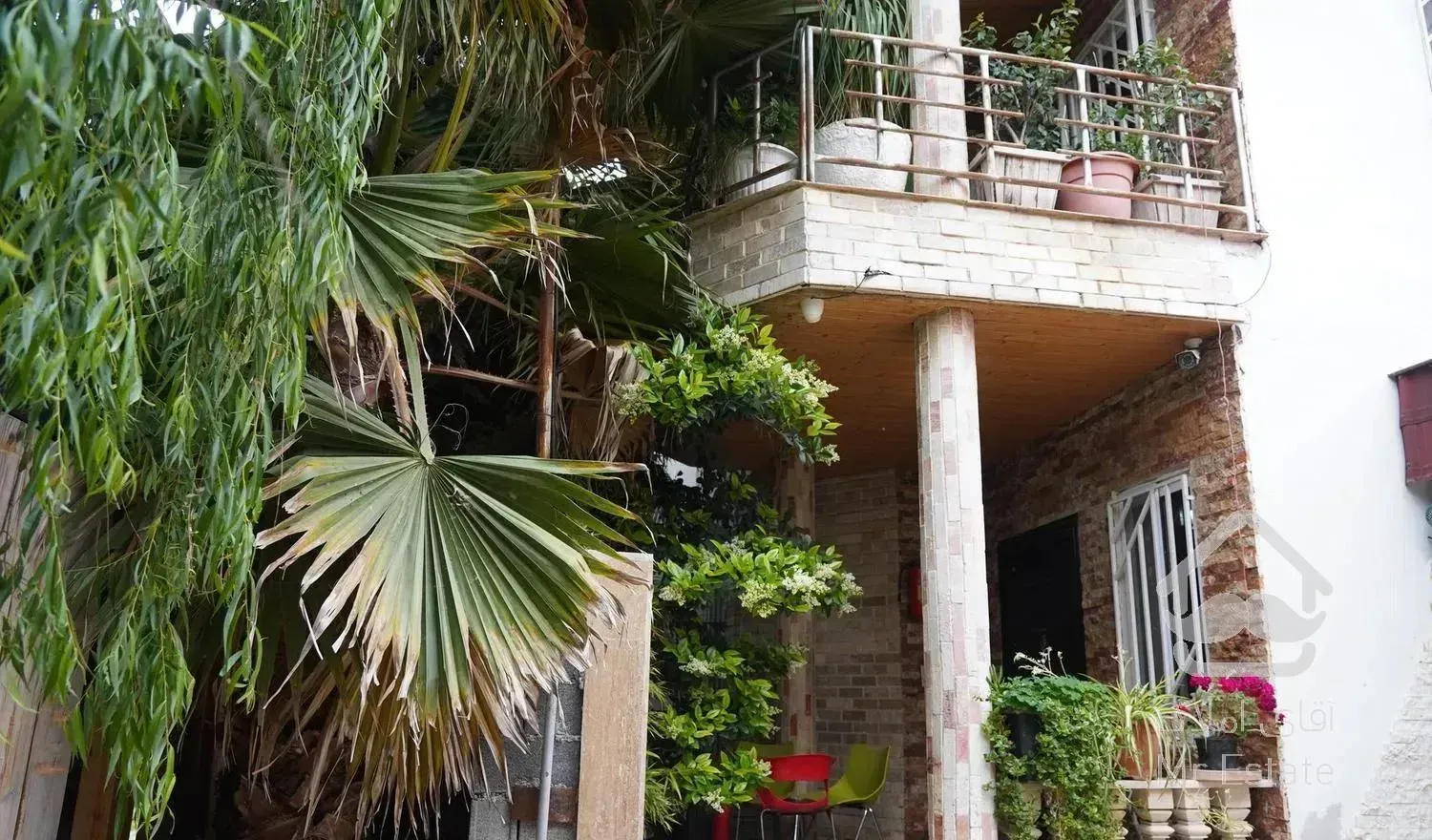 ویلا دوخوابه دوبلکس استخردار کوی افشین