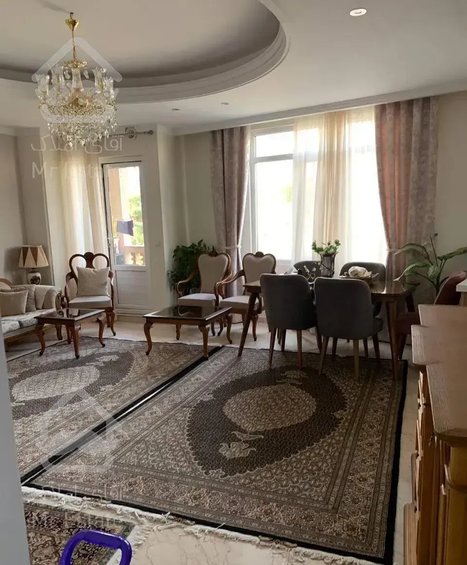 83 متر 5 ساله فول سالن پرده خور آلاله شرقی