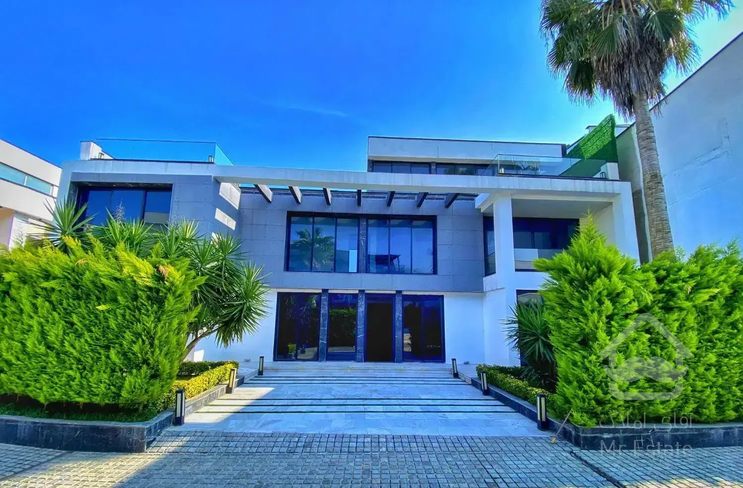 ویلا عمارت مدرن/500m/استخر و روف/شهرکی